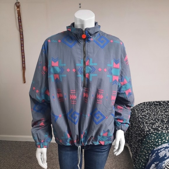 Mistral Pullover - Picture 2 of 10